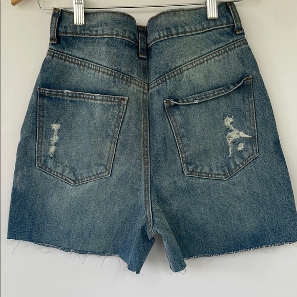 Vanilla Star 90s Straight Jean Blue Distressed High Waisted Denim Short 26/3 - Picture 10 of 17